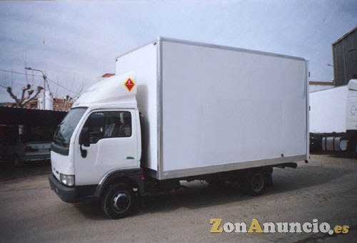 MUDANZAS Y TRANSPORTE CON MONTAJE